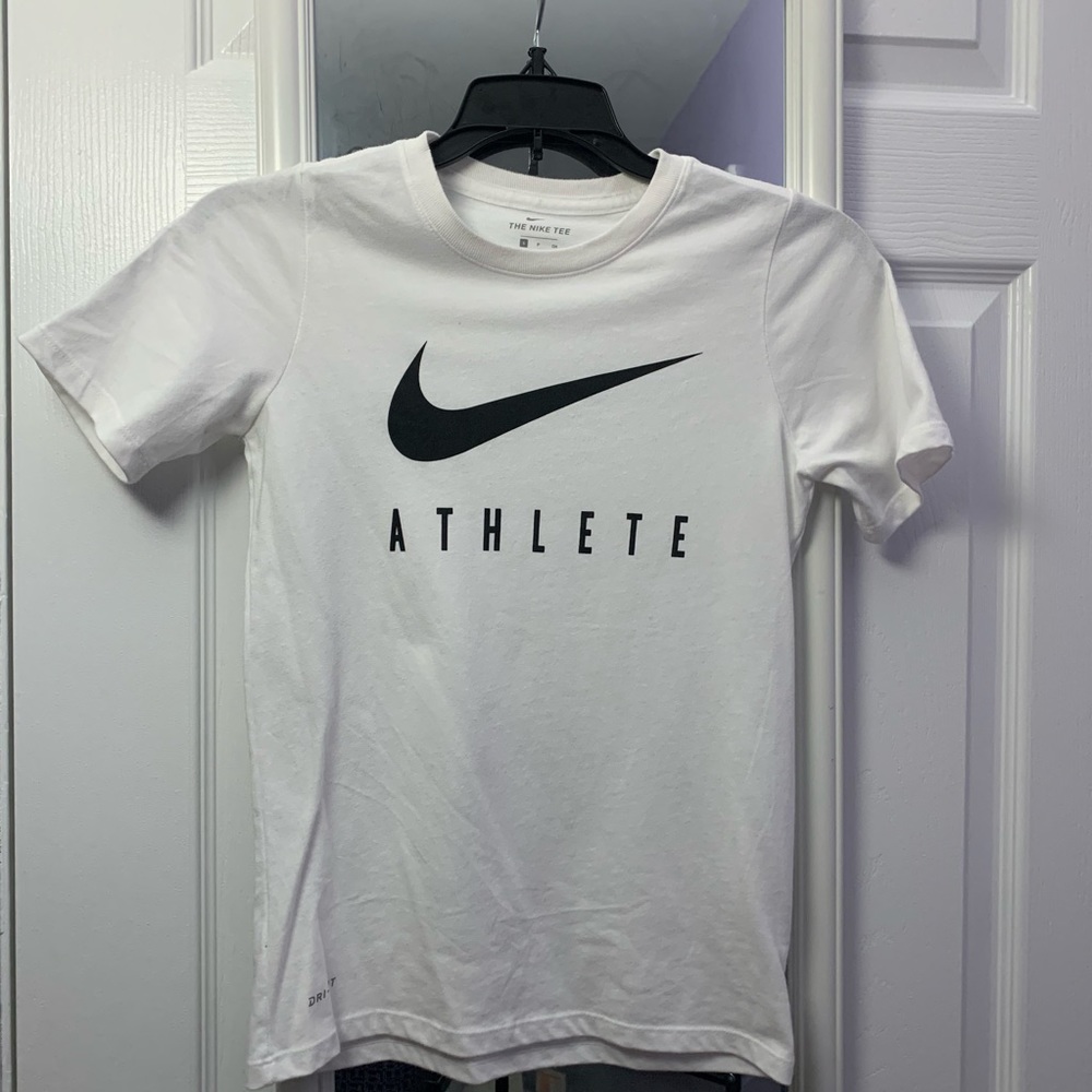 NIKE ATHLETE TEE